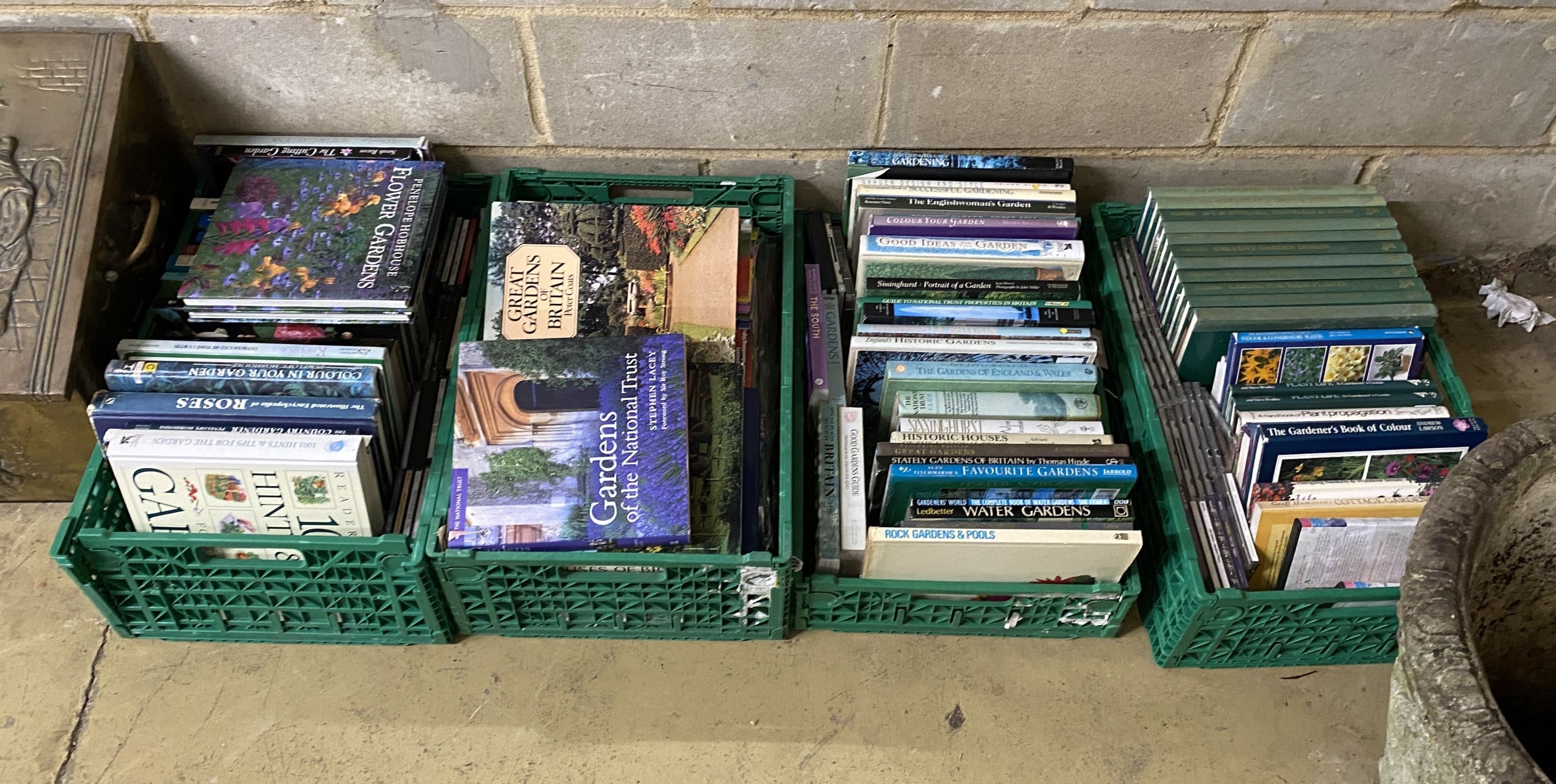 A large quantity of assorted books relating to gardening